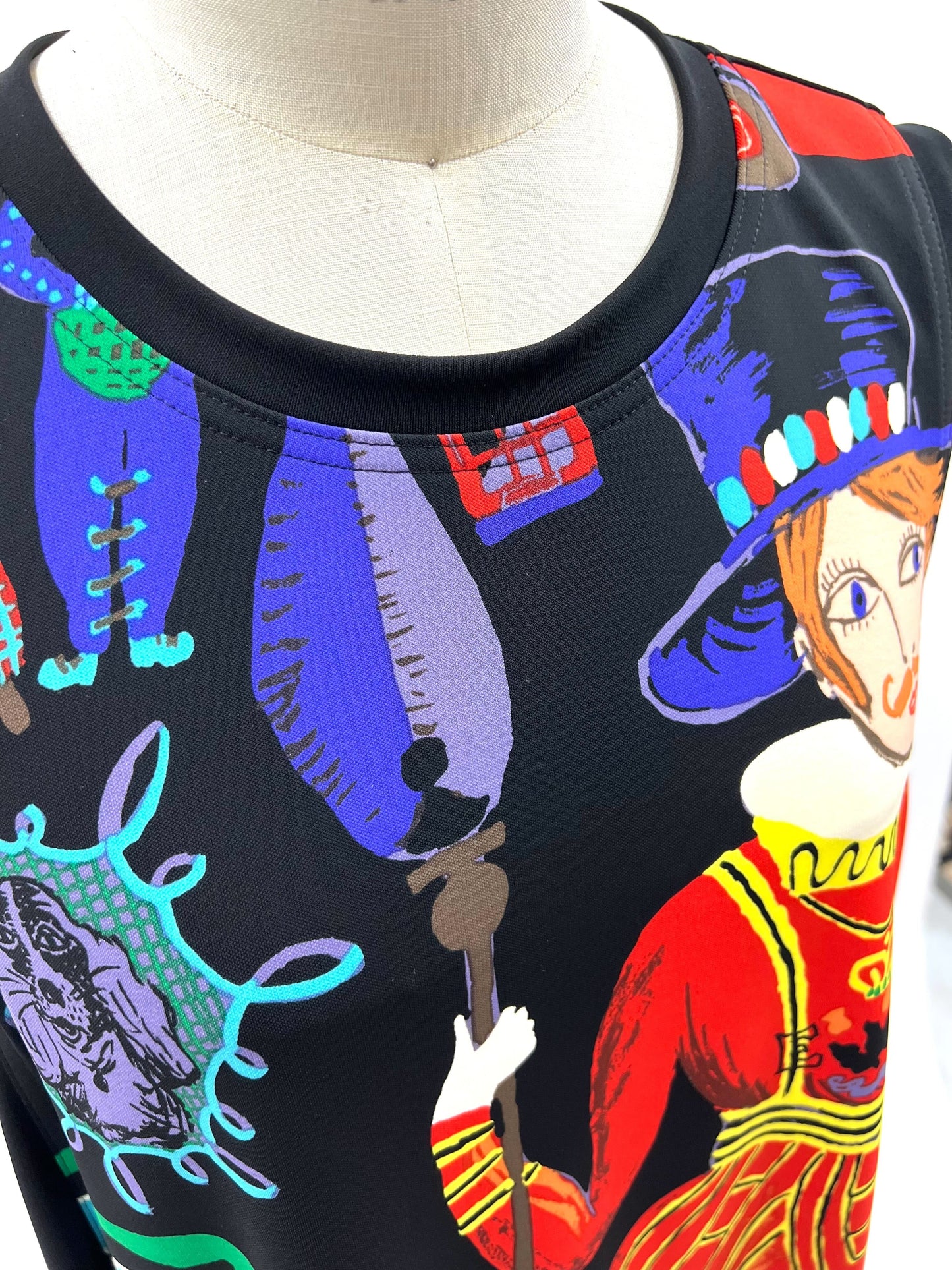 a/  "  London London 丸首ジレ B柄