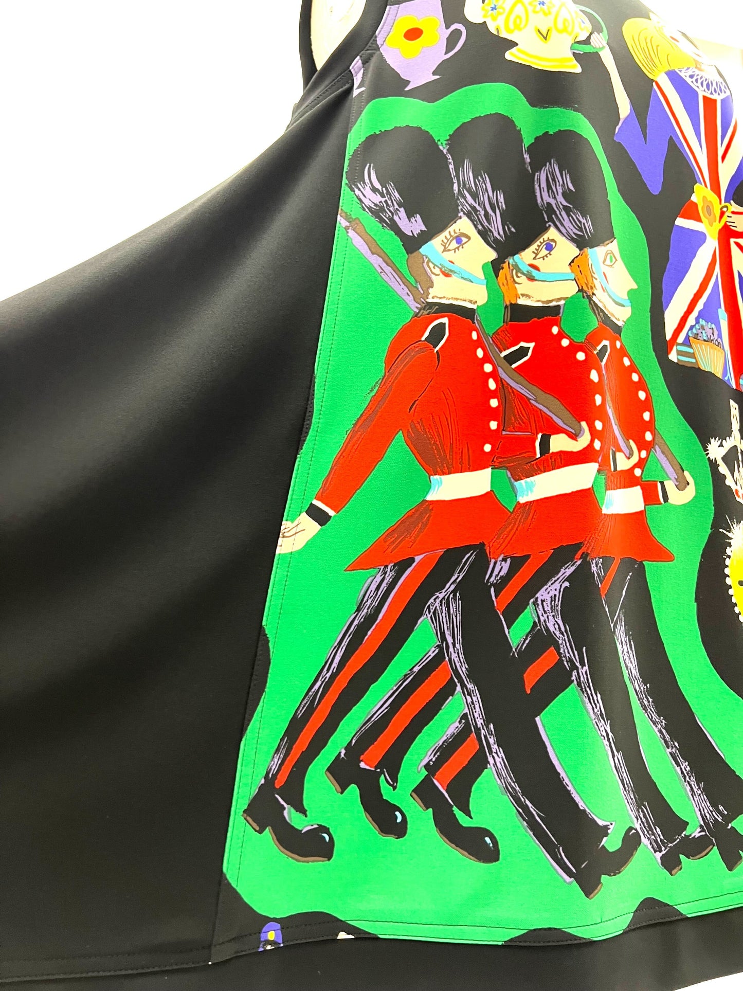b/ " London London 丸首ジレ A柄