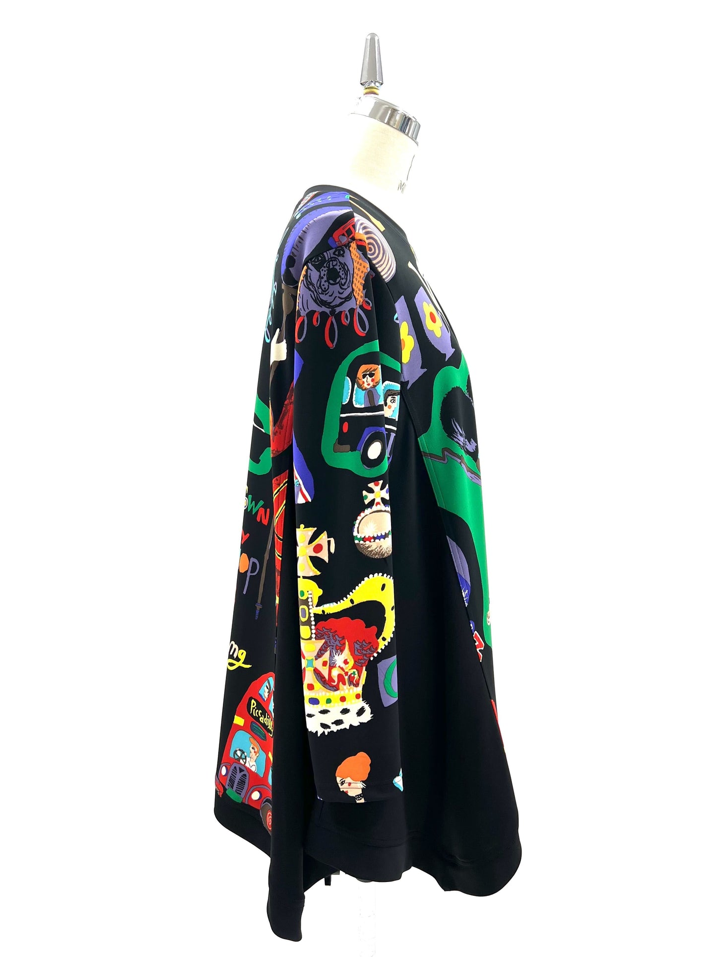 b/  "  London London 丸首シャツ A柄