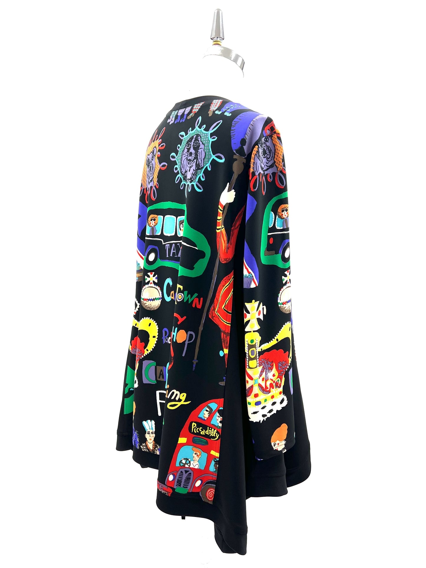 b/  "  London London 丸首シャツ A柄