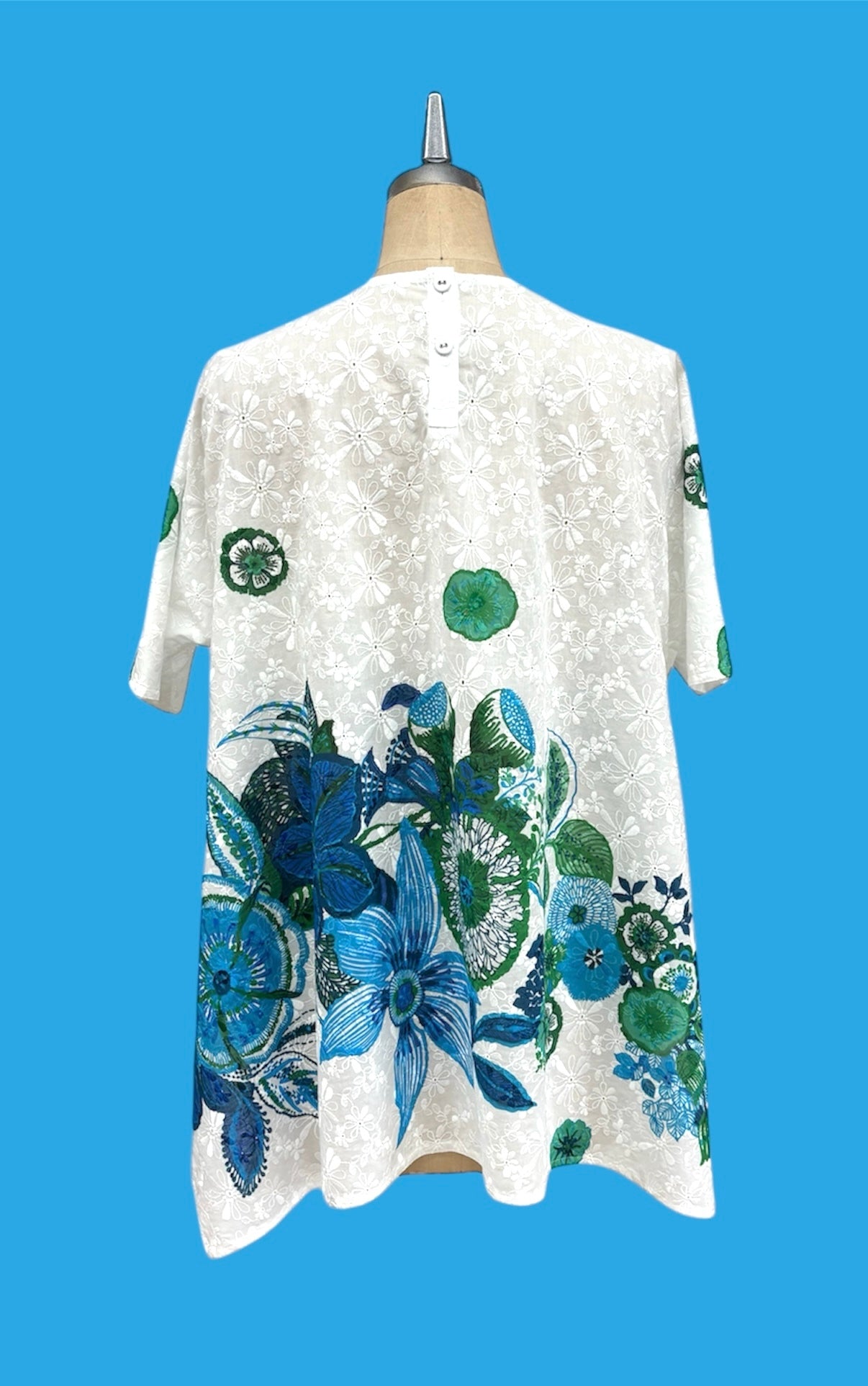 a "NEW ARRIVAL BRITISH BIGフラワープリント ボダー SH