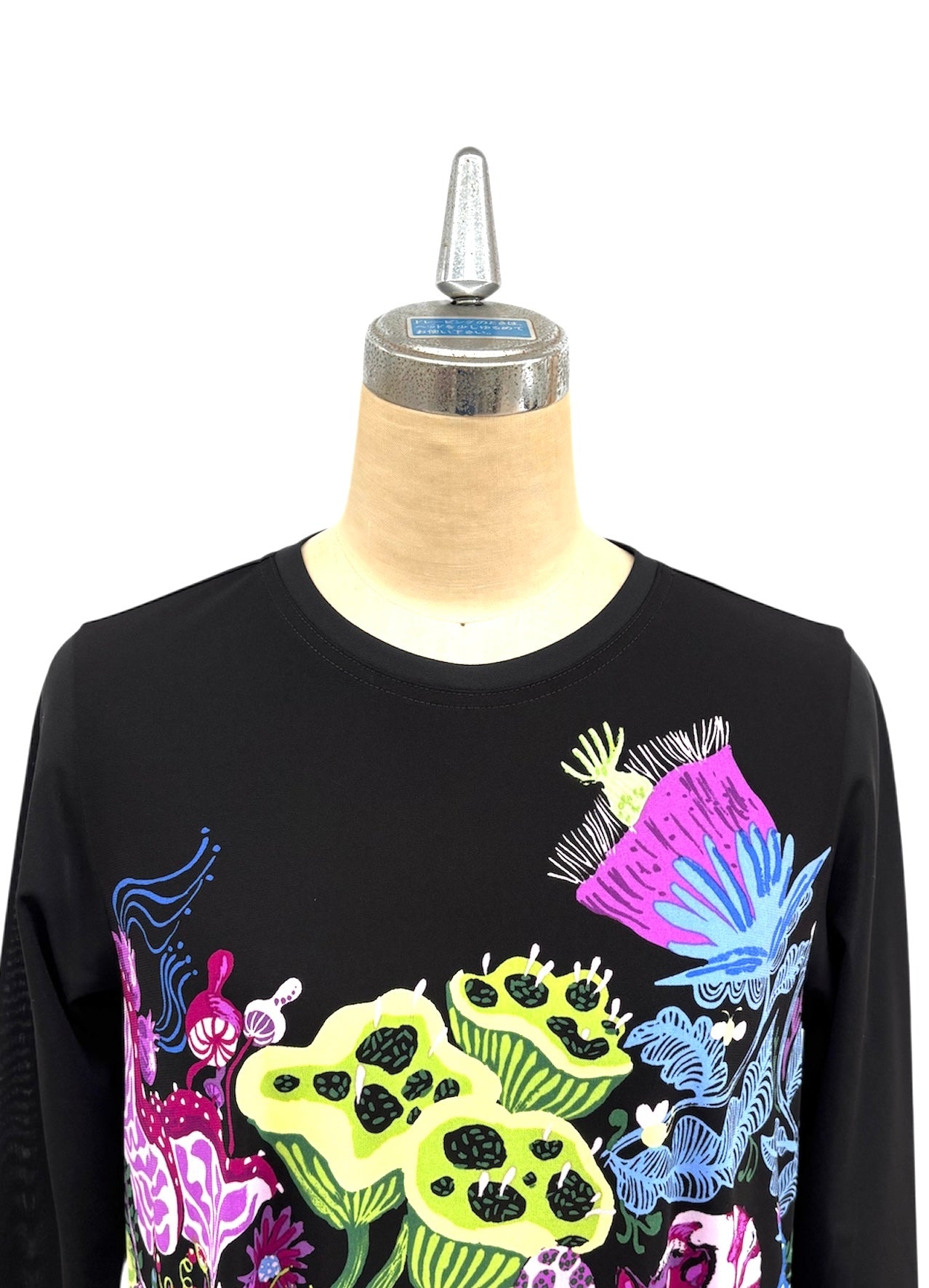 a "NEW ARRIVAL BRITISH Happy Forest ボーダー Tsh BLACK*BLUE