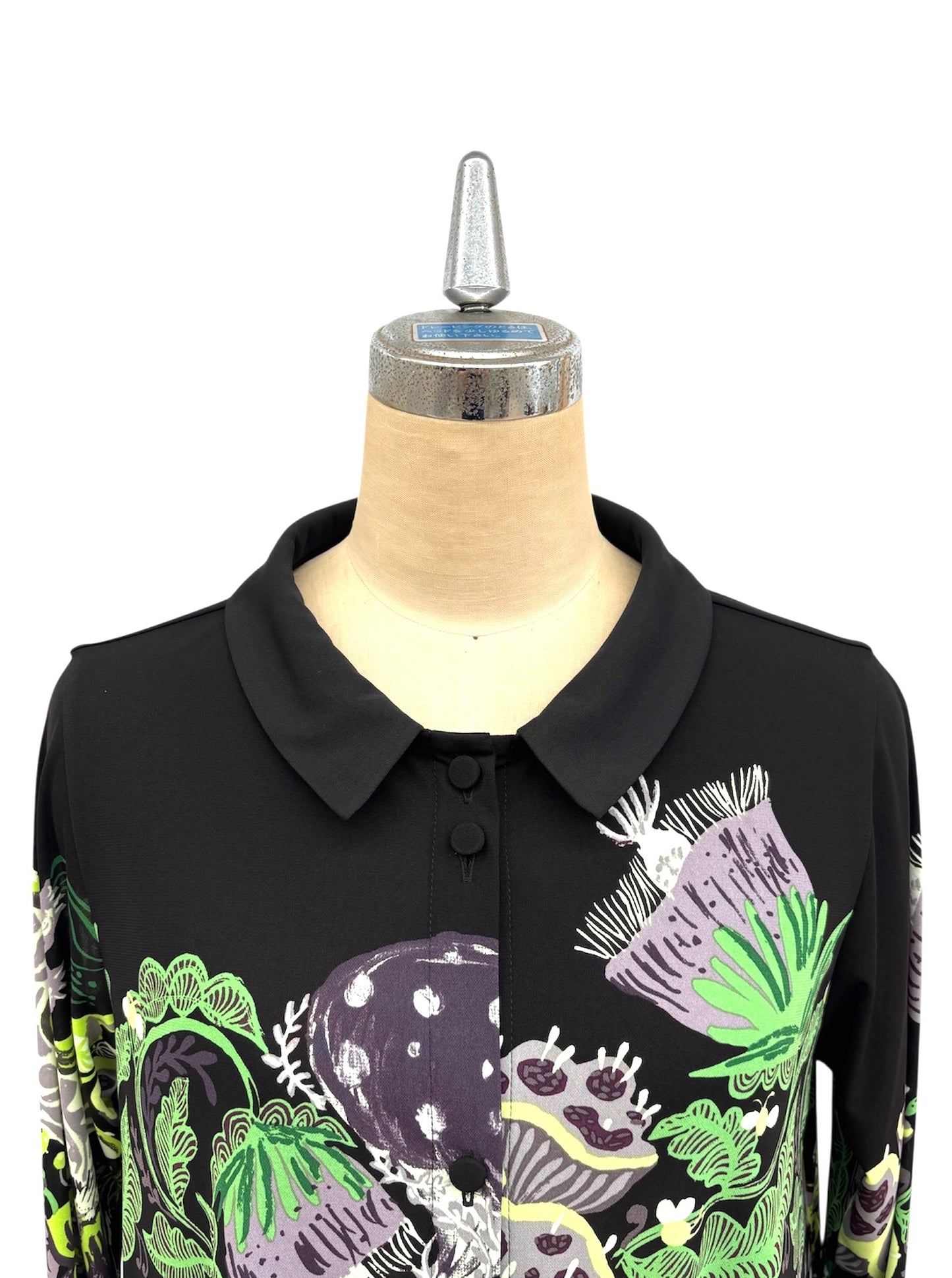 a "NEW ARRIVAL BRITISH Happy Forest ボーダーBL BLACK*GREEN