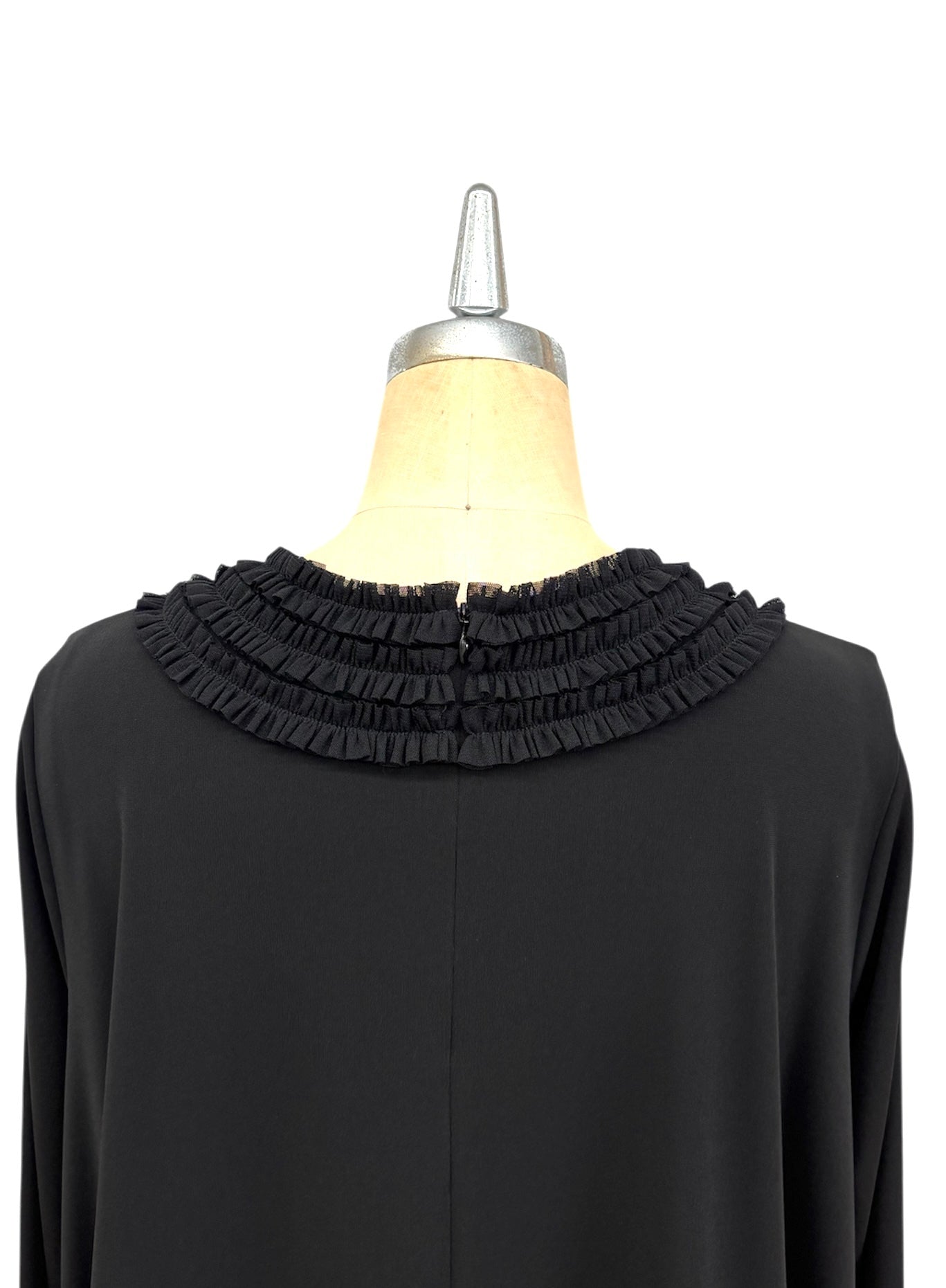 a "NEW ARRIVAL BRITISH ヒストリーシェイクスピア SH BLACK