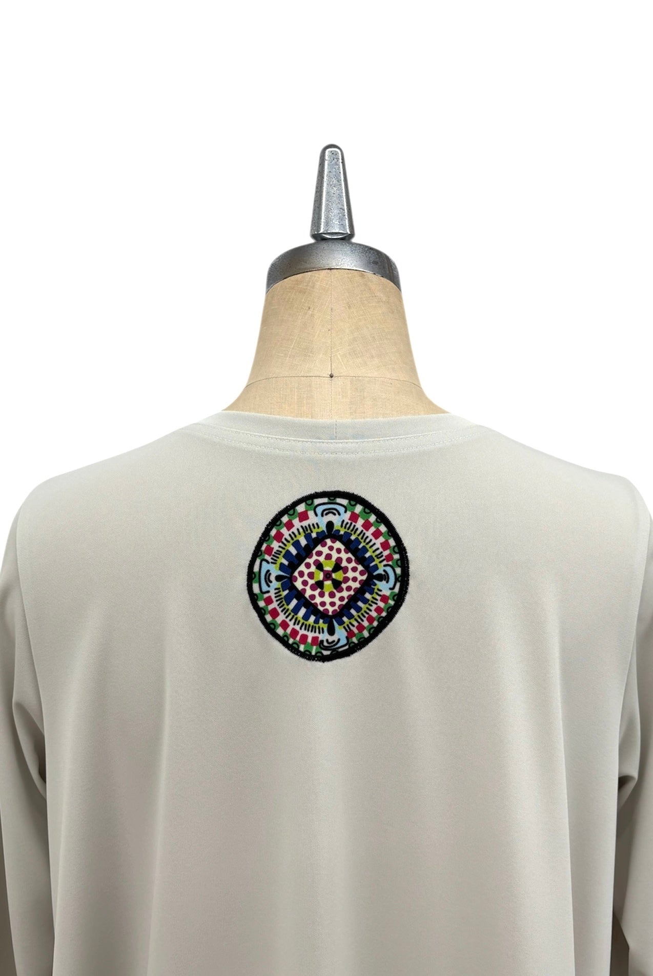 ｂ "  BRITISH 　ｼﾞｵﾒﾄﾘｰﾎﾞｰﾀﾞｰ　Tsh  Beige